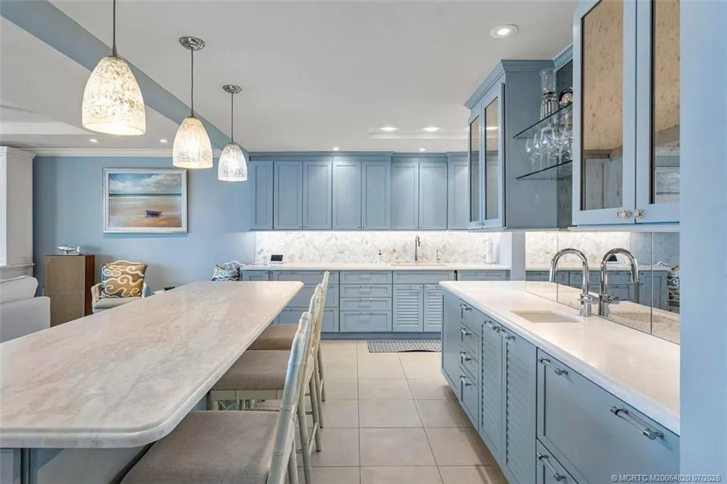 2001 SE Sailfish Point Boulevard #212