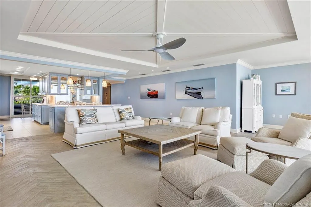 2001 SE Sailfish Point Boulevard #212