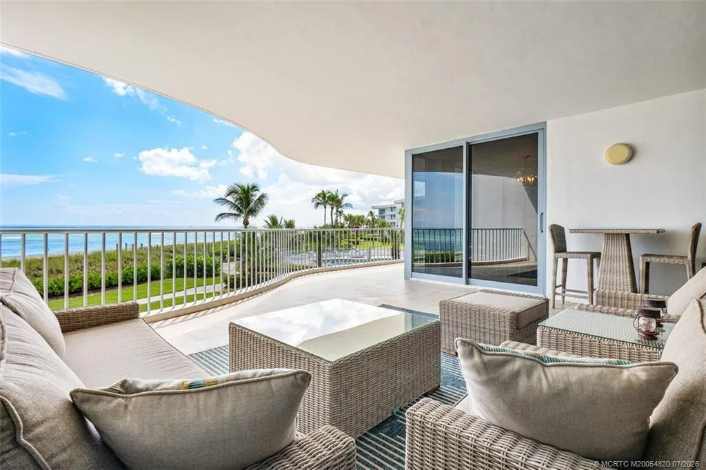 2001 SE Sailfish Point Boulevard #212