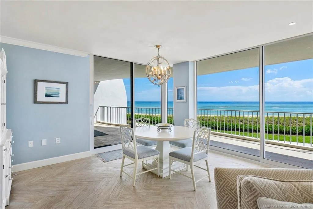 2001 SE Sailfish Point Boulevard #212