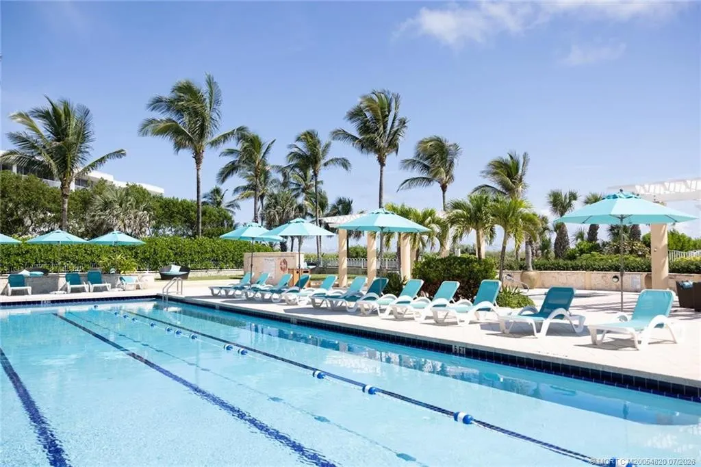 2001 SE Sailfish Point Boulevard #212