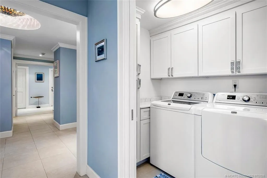 2001 SE Sailfish Point Boulevard #212
