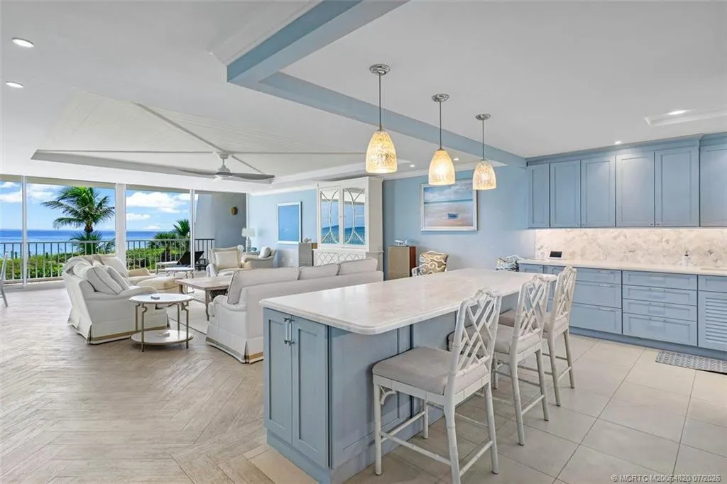 2001 SE Sailfish Point Boulevard #212