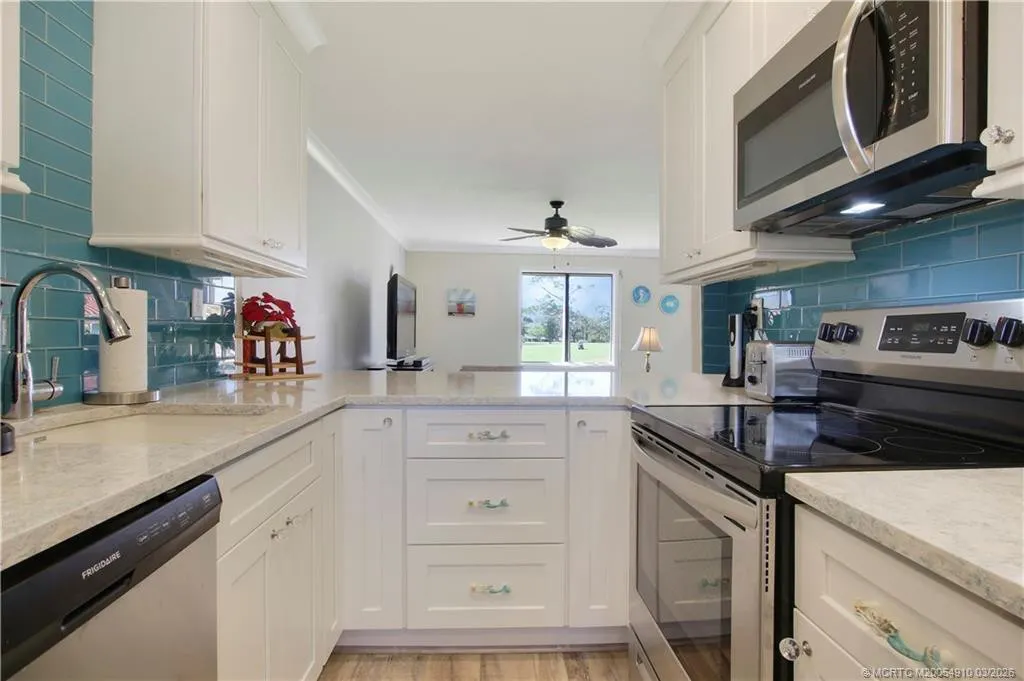 5323 SE Miles Grant Road #206