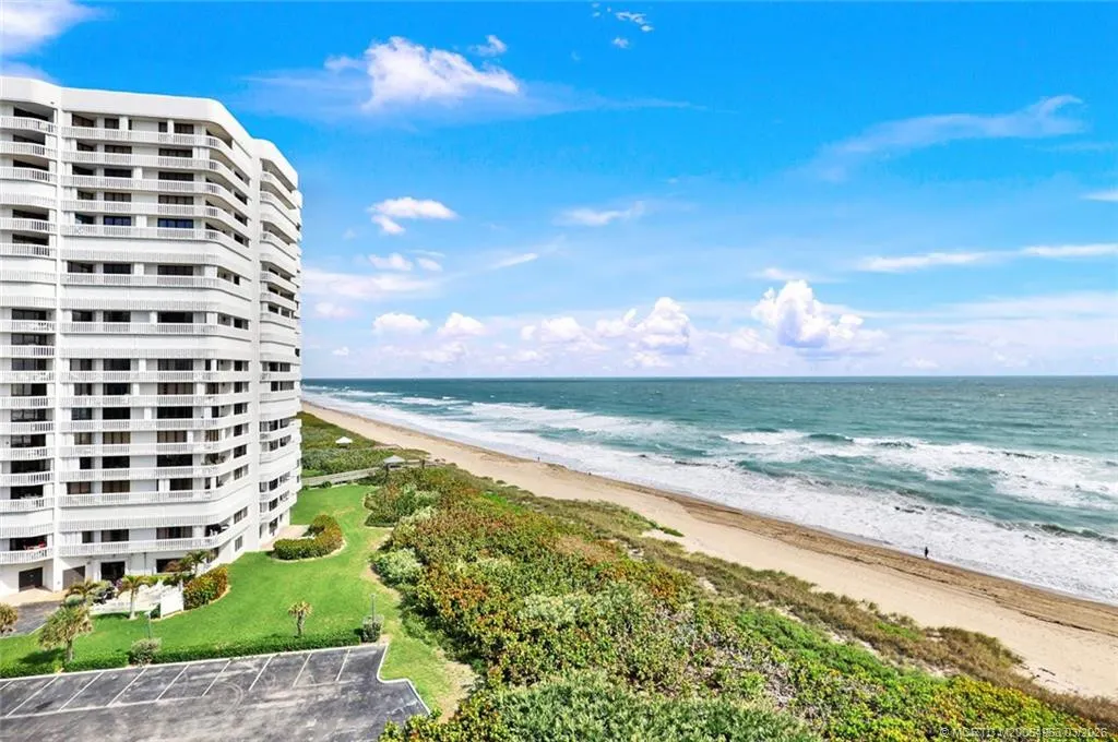 10000 S Ocean Drive #901