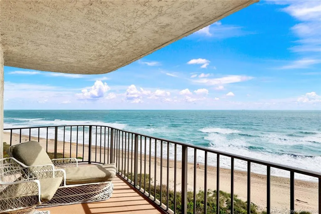 10000 S Ocean Drive #901