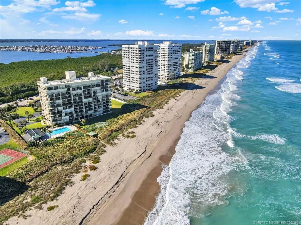 10000 S Ocean Drive #901
