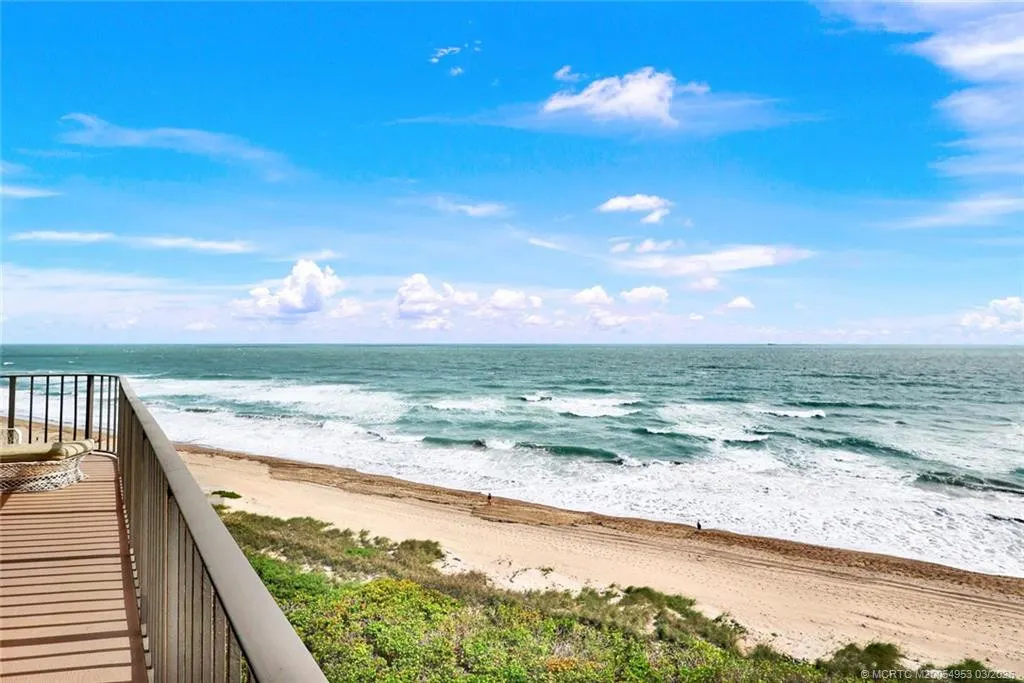 10000 S Ocean Drive #901
