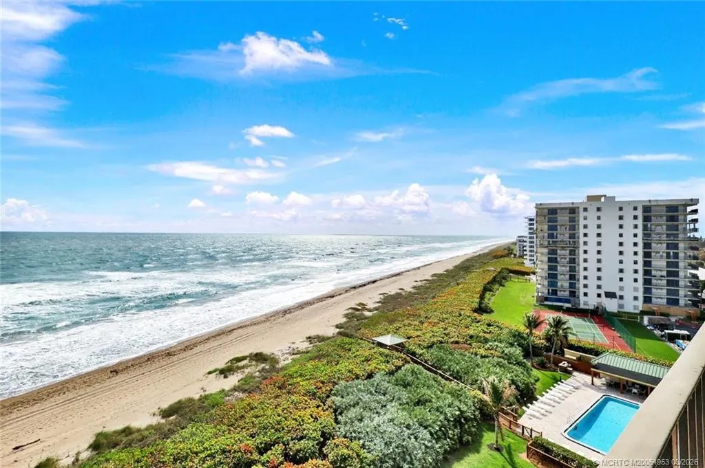10000 S Ocean Drive #901