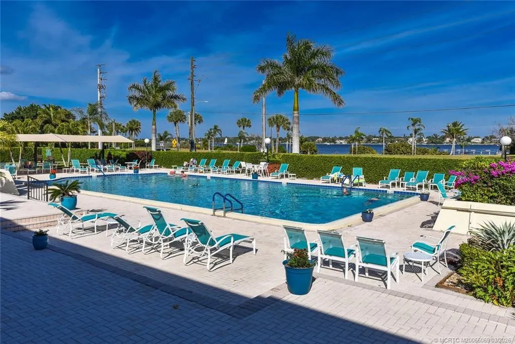1800 SE Saint Lucie Boulevard #10-201