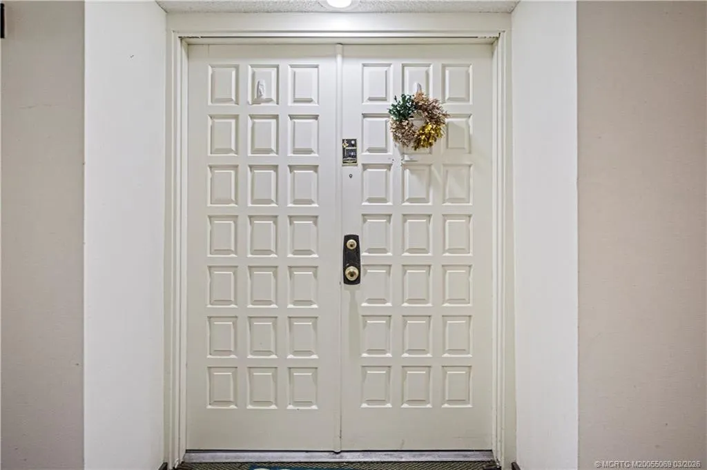 1800 SE Saint Lucie Boulevard #10-201
