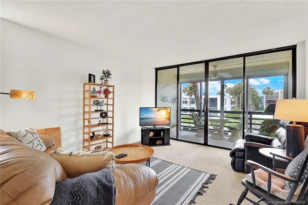1950 SW Palm City Road #10201