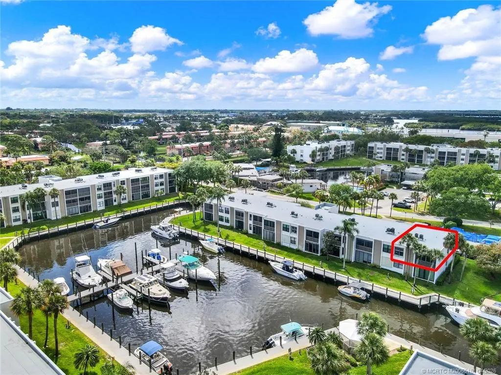 1950 SW Palm City Road #10201