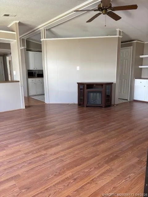 489 Swan Lane