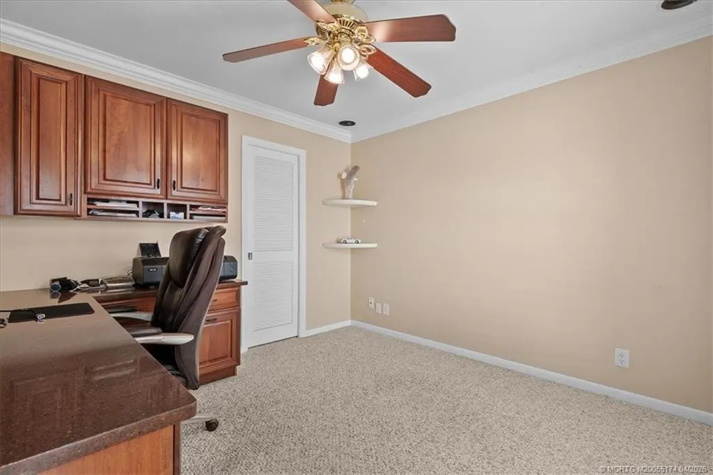2424 SW Foxpoint Trail