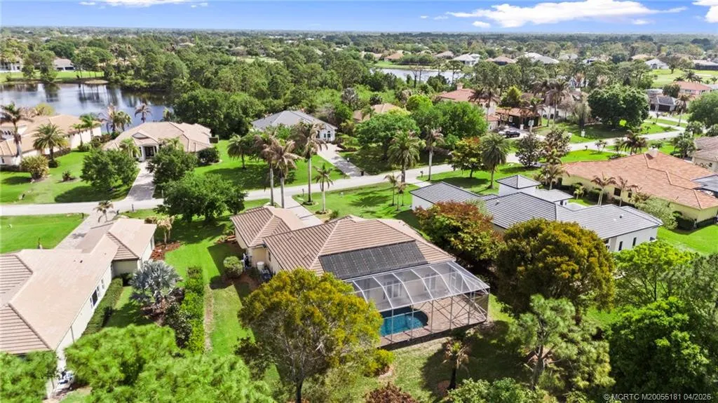511 SW Squire Johns Lane