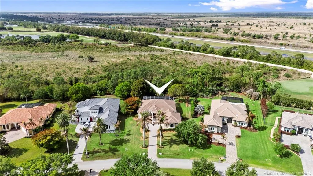 511 SW Squire Johns Lane
