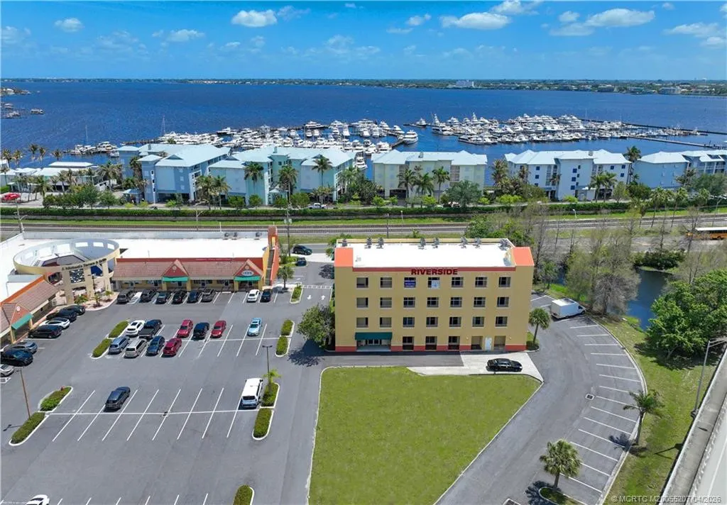 701 NW Federal Highway