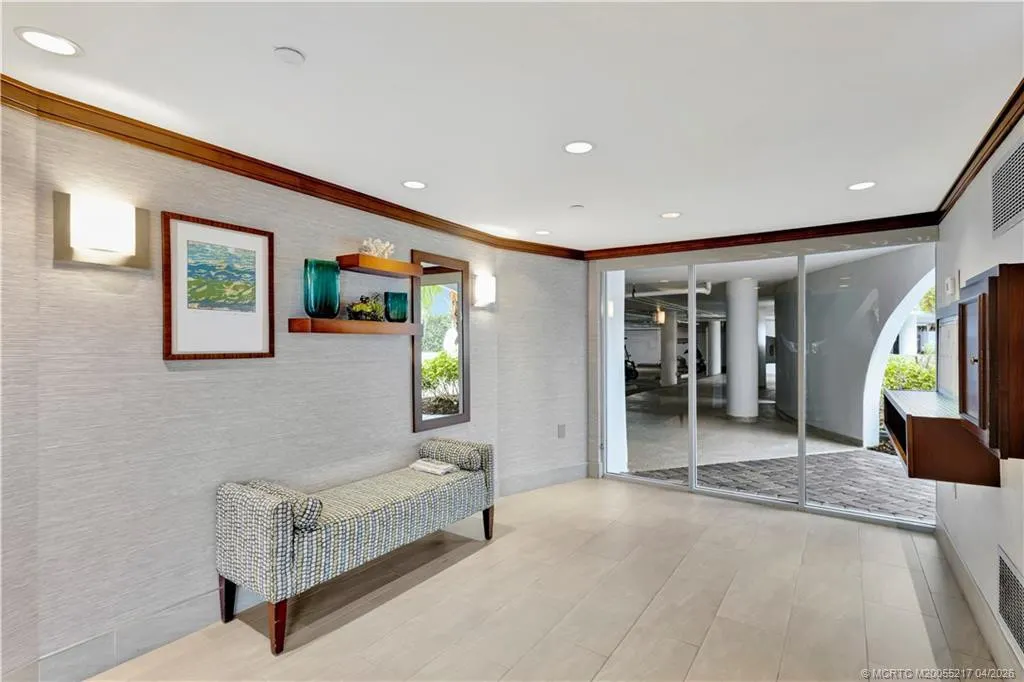 2001 SE Sailfish Point Boulevard #117