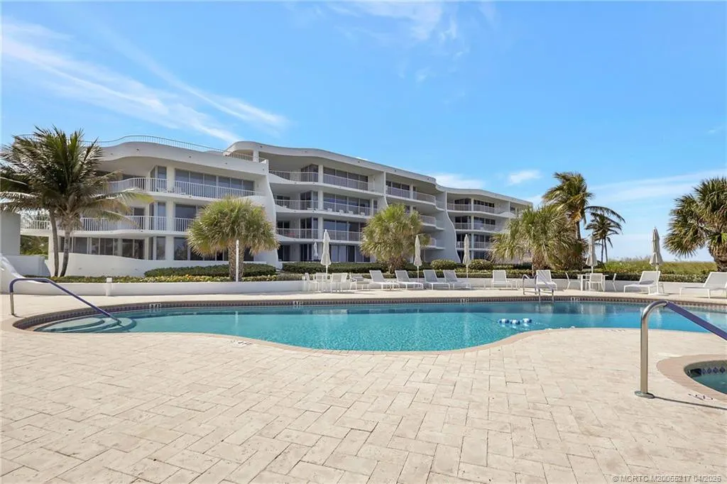 2001 SE Sailfish Point Boulevard #117