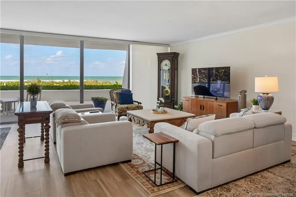 2001 SE Sailfish Point Boulevard #117