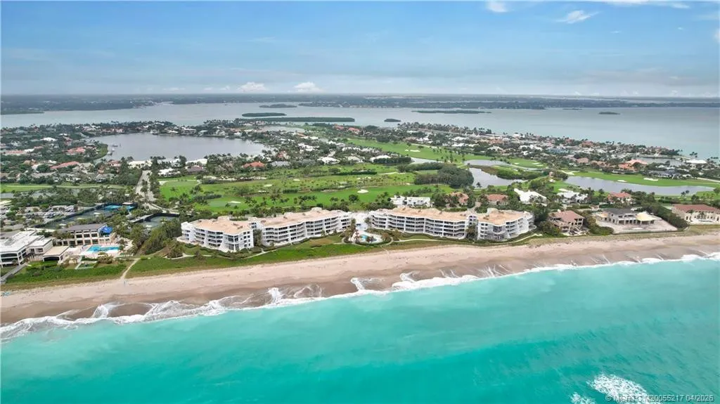 2001 SE Sailfish Point Boulevard #117