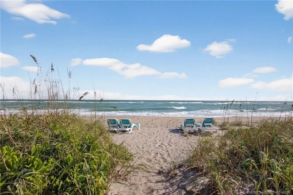 2001 SE Sailfish Point Boulevard #117