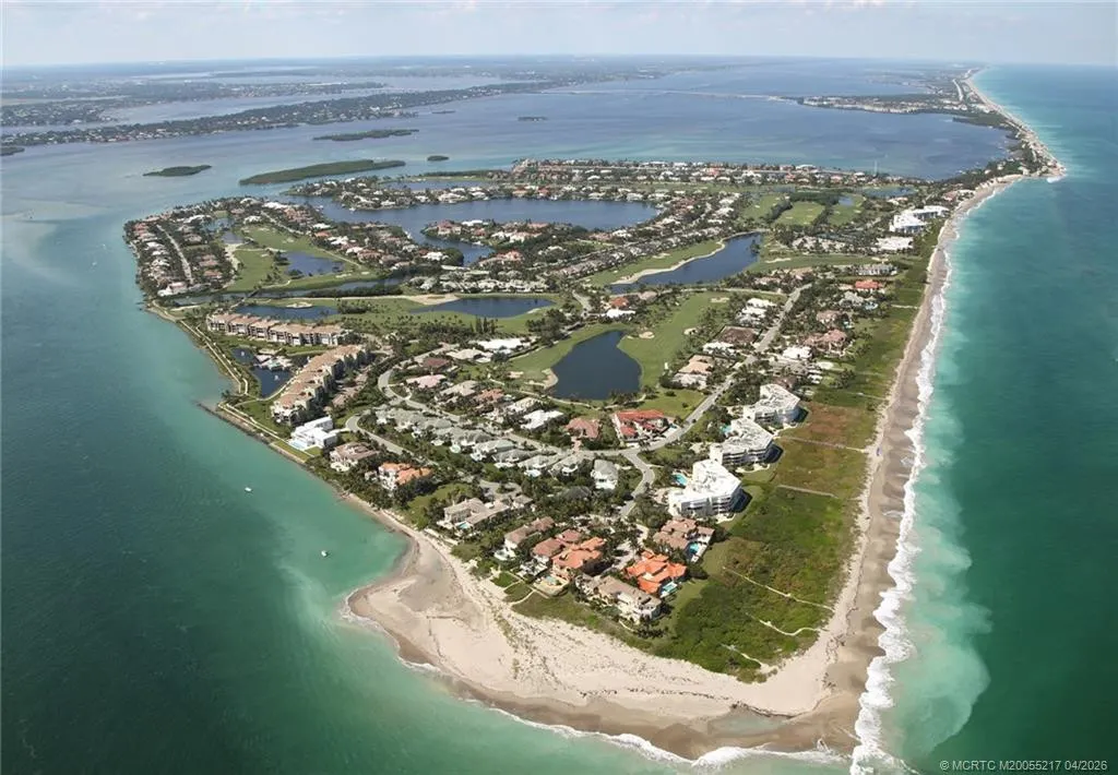 2001 SE Sailfish Point Boulevard #117