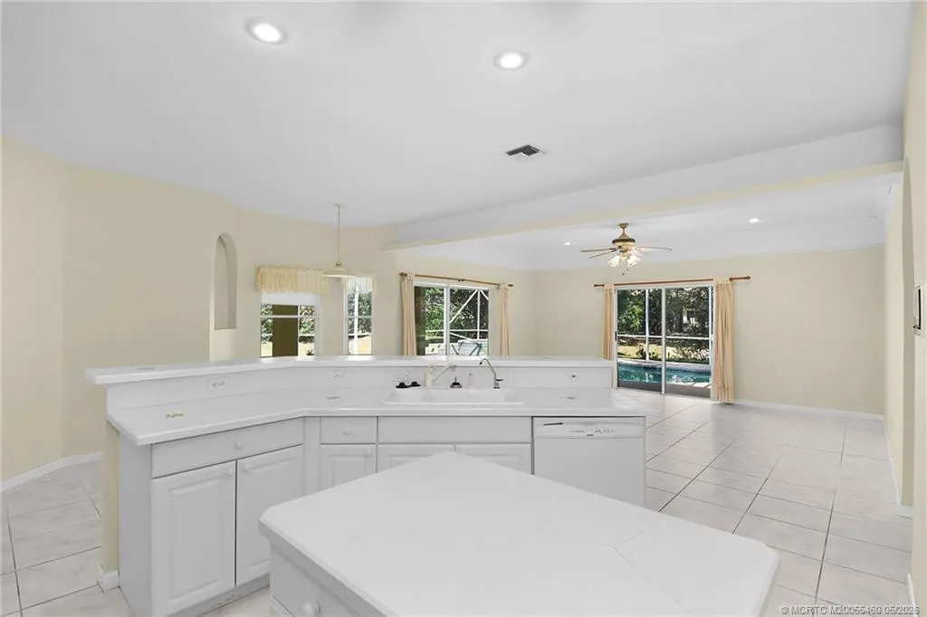 5145 SW Spring Aster Court