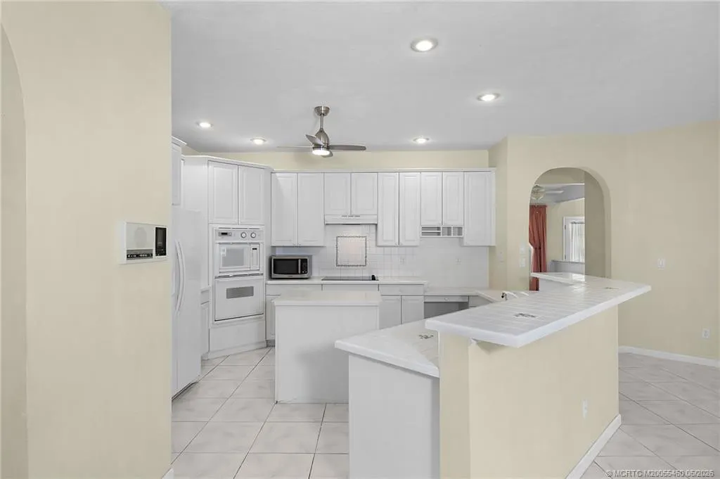 5145 SW Spring Aster Court