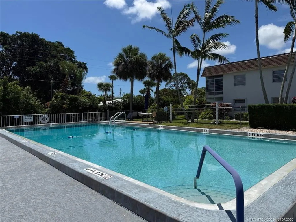 2950 SE Ocean Boulevard #10-2