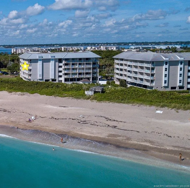 379 NE Tradewind Lane #1306