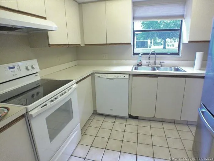 121 SW South River Drive #105