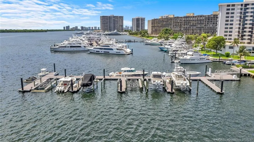 104 Water Club N