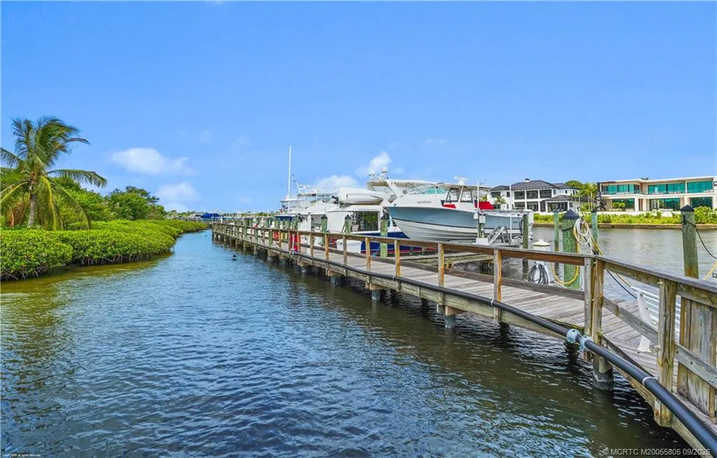 2408 SW Island Creek Trail