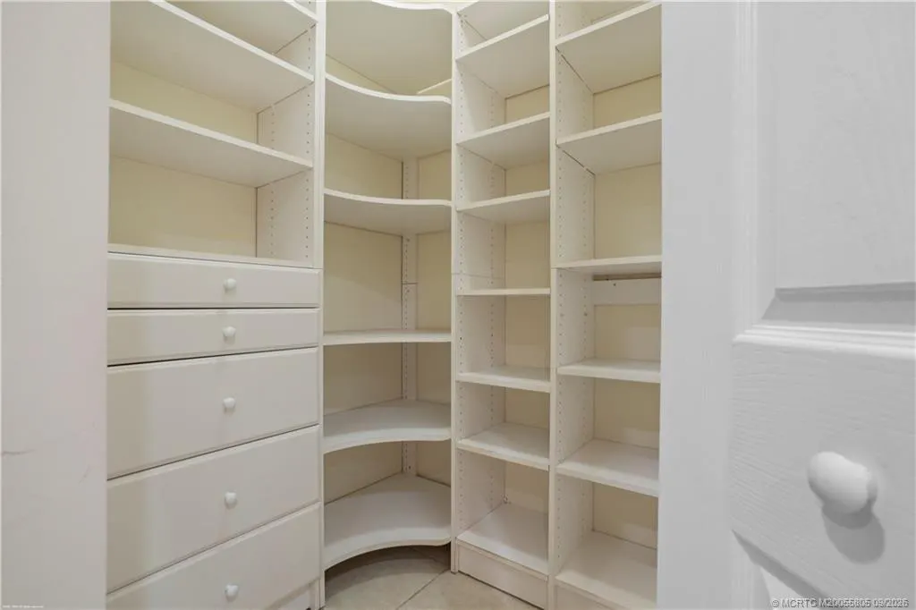 2408 SW Island Creek Trail