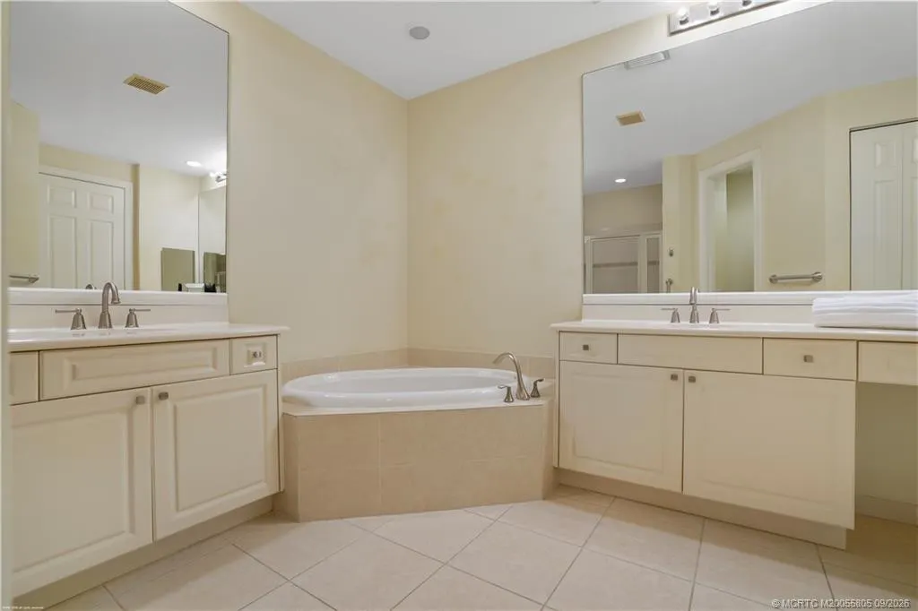 2408 SW Island Creek Trail