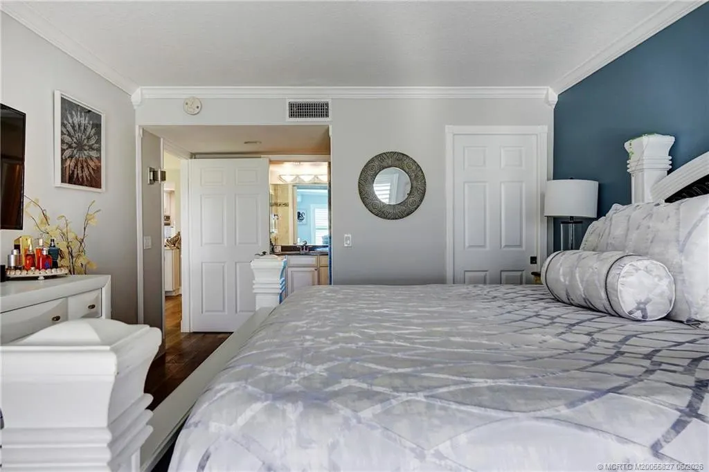 10200 S Ocean Drive #110