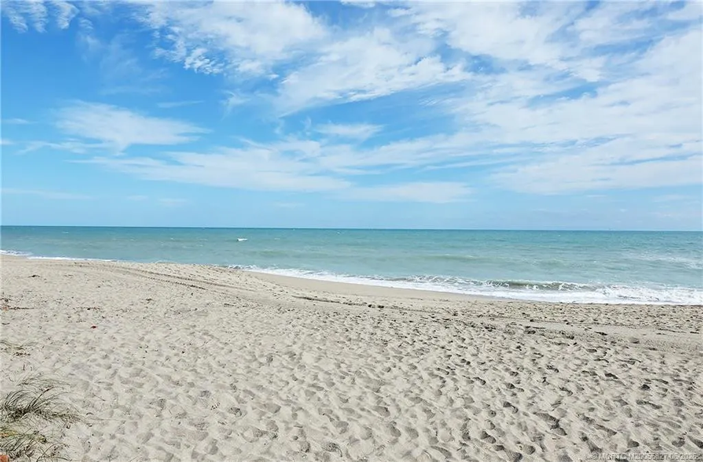 10200 S Ocean Drive #110