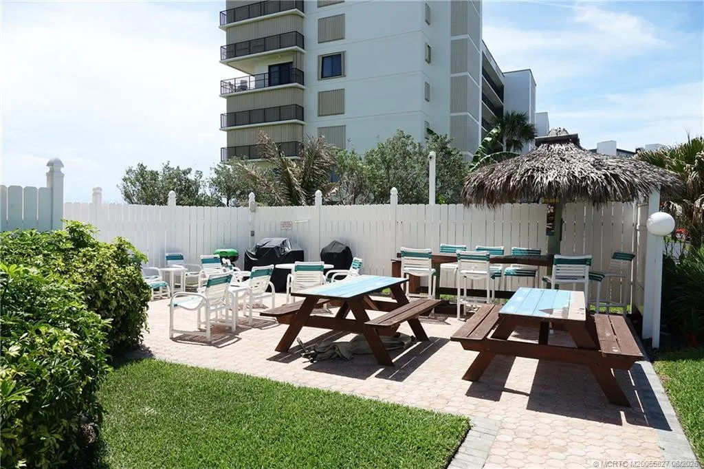 10200 S Ocean Drive #110