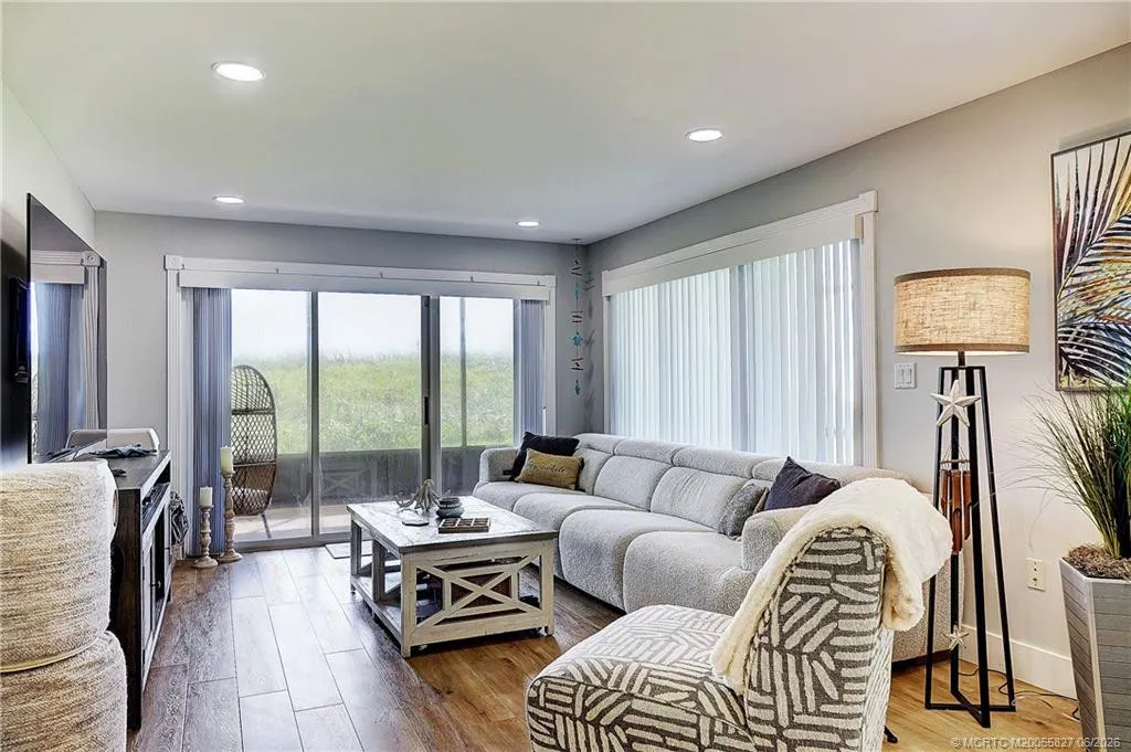 10200 S Ocean Drive #110