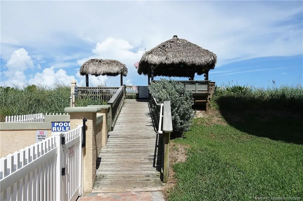 10200 S Ocean Drive #110