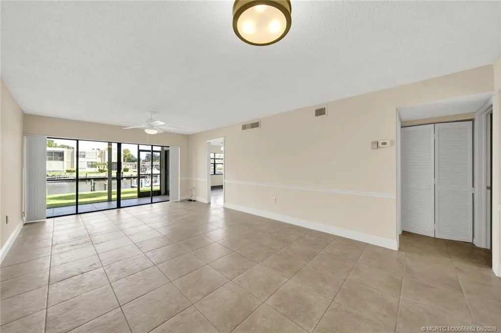 1950 SW Palm City Road #3-105