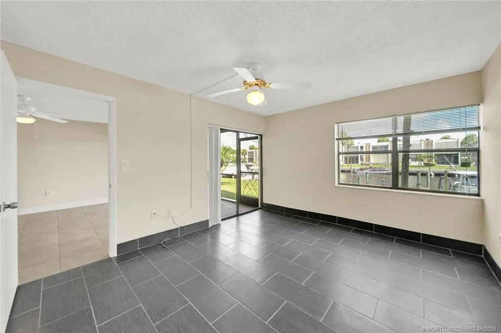 1950 SW Palm City Road #3-105