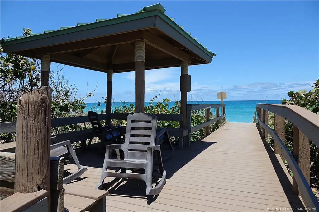 9940 S Ocean Drive #809