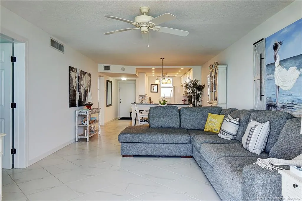 9940 S Ocean Drive #809