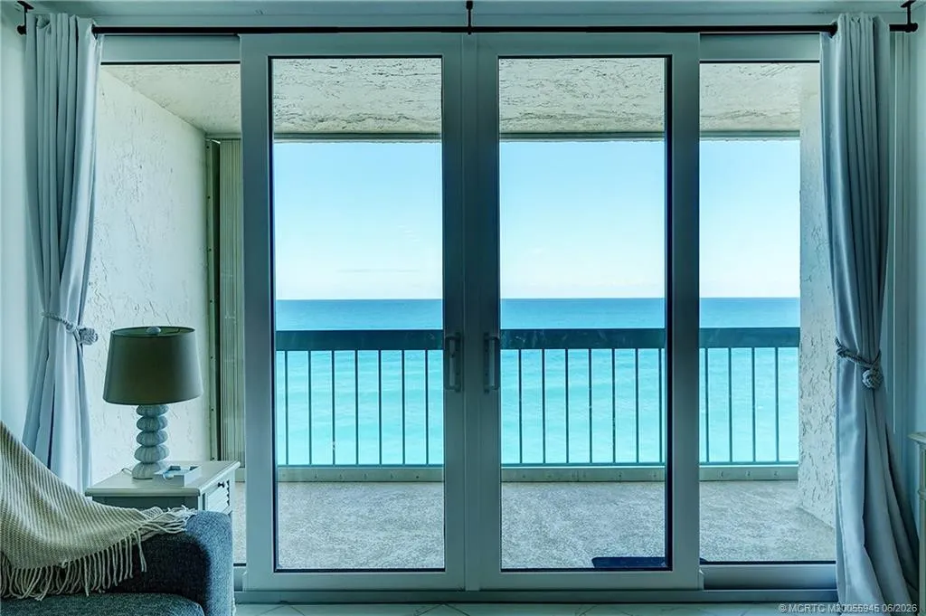 9940 S Ocean Drive #809