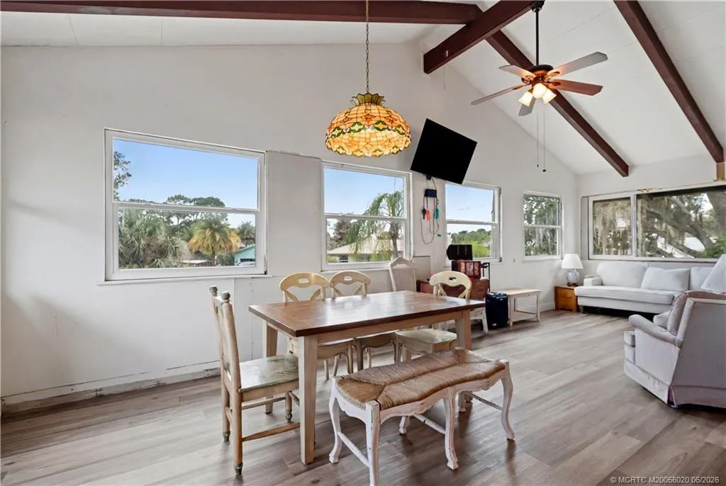 3027 SW Cedar Trail