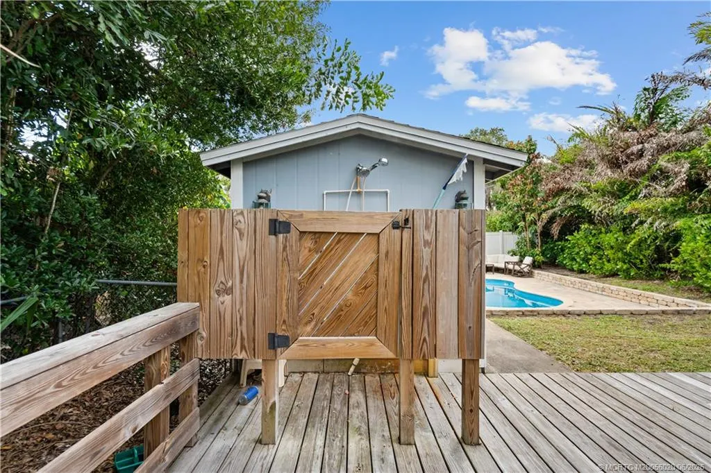 3027 SW Cedar Trail