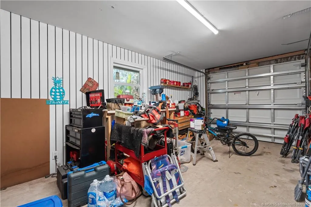 3027 SW Cedar Trail